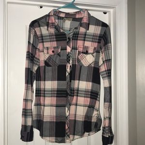Women’s plaid shirt